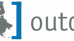 Logo von WTM Outdoor Ads, zwei blaue Klammern umklammern Europakarte