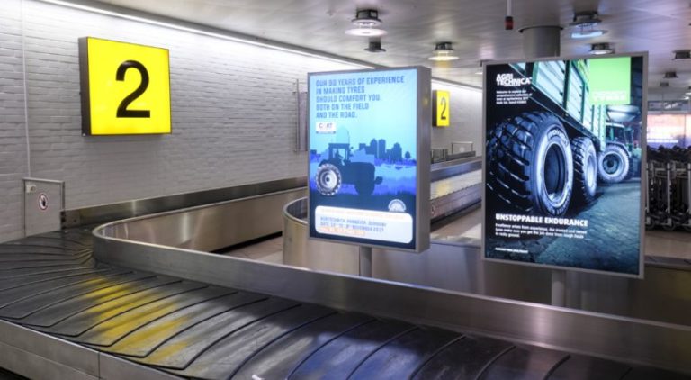 Right at the baggage claim at Hannover Airport, two lightboxes are visible. They showcase an advertisement for Nokian Tyres.
