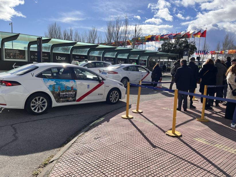 Taxi advertising in Spain - WTM Outdoor ads